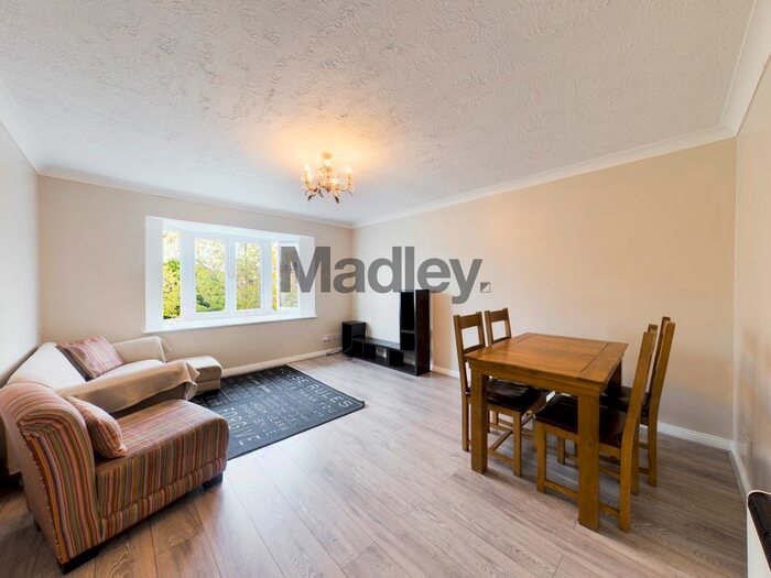 2 Bedroom Flat To Rent In Sheppard Drive, London, SE16