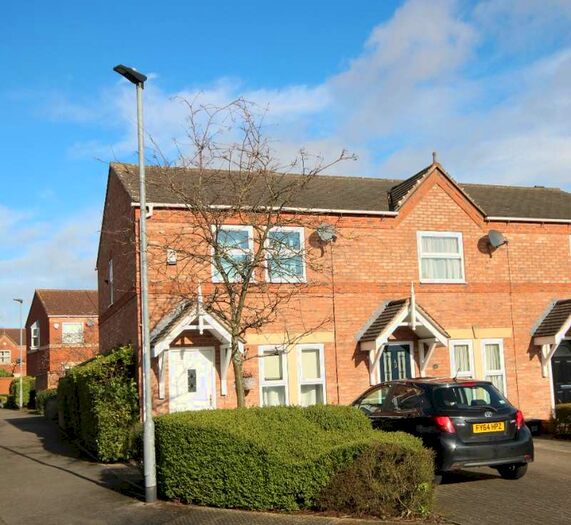 3 Bedroom House To Rent In St Pauls Mews York, YO24