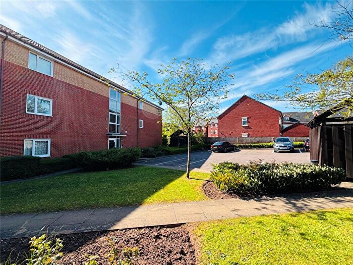 2 Bedroom Flat For Sale In Regent Street, Smethwick, West Midlands, B66