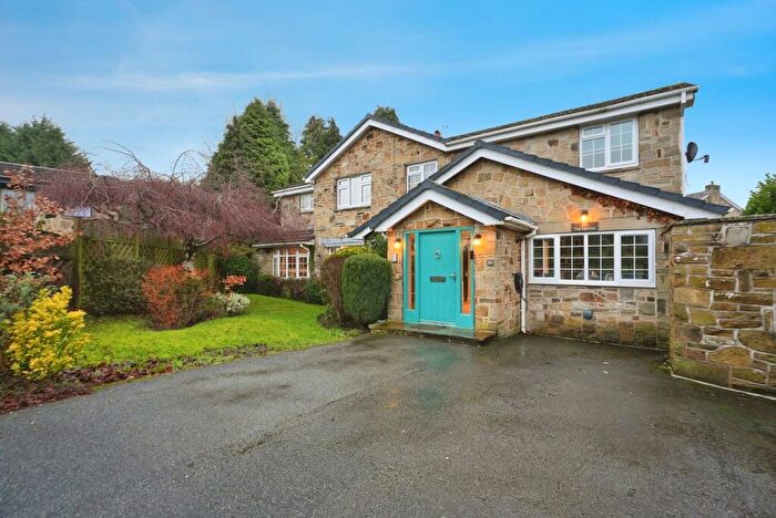 5 Bedroom Detached House For Sale In The Fairway, Huddersfield, HD2