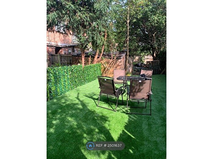 3 Bedroom Flat To Rent In Gladstone Avenue, London, N22