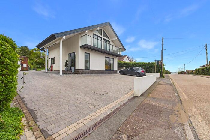 2 Bedroom Detached House For Sale In Broomhills Road, West Mersea, CO5