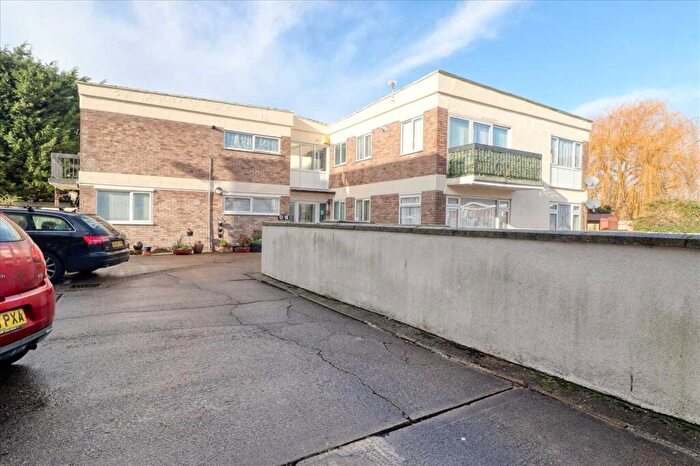 2 Bedroom Apartment For Sale In Cheryl Court, Clacton On Sea, CO15