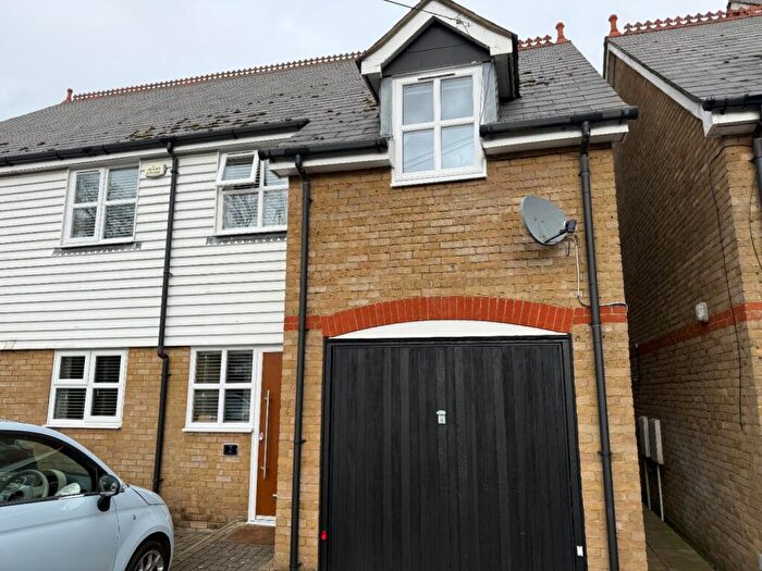 4 Bedroom Semi Detached House For Sale In Narboths Nursery, Canterbury Road, Faversham, Kent, ME13