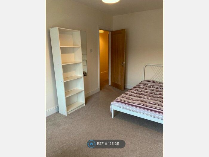 3 Bedroom Flat To Rent In Albany Road, Coventry, CV5