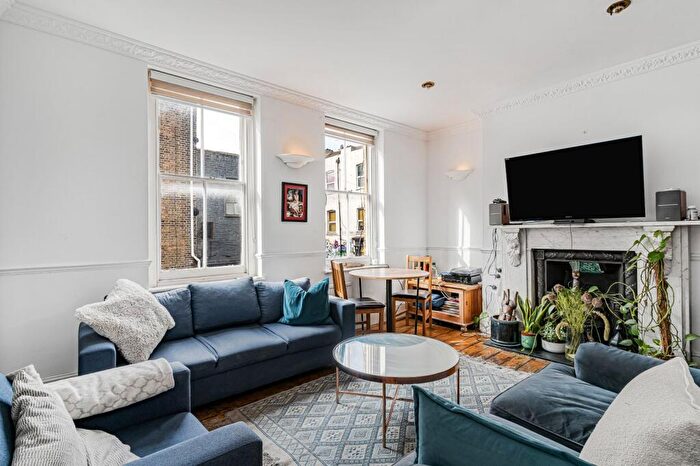 4 Bedroom Flat To Rent In Redchurch Street, Liverpool Street, E2