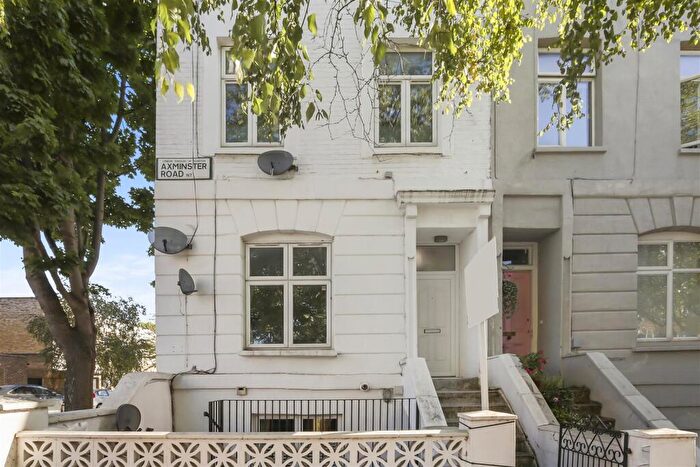 1 Bedroom Flat For Sale In Axminster Road, Holloway, N7