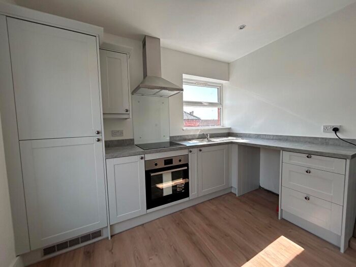 2 Bedroom Flat To Rent In Sandhurst Street, L17