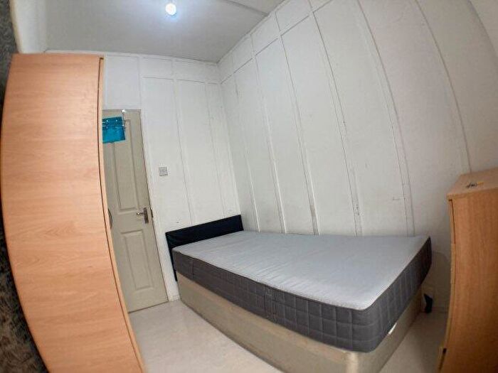 1 Bedroom Flat To Rent In Ivy Road, NW2