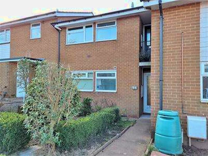 1 Bedroom Flat To Rent In St Marys Square, Lydney, GL15