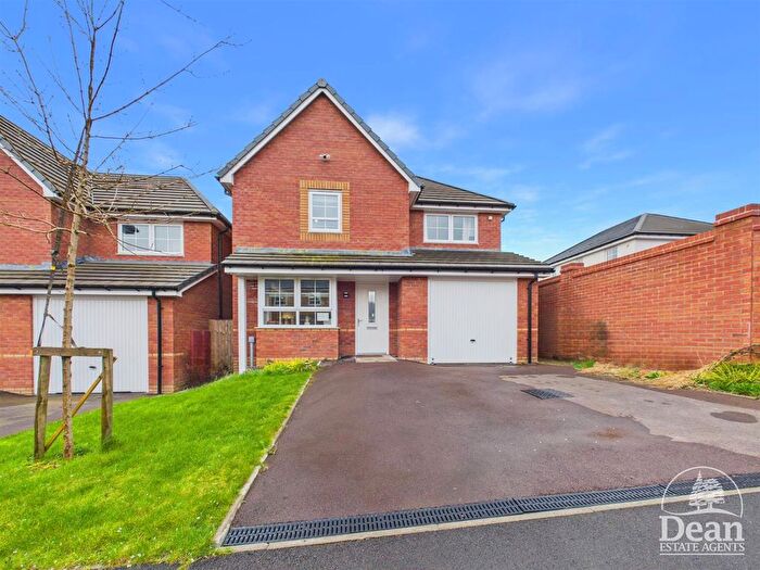 3 Bedroom Detached House For Sale In Trenchard Drive, Berry Hill, Coleford, GL16