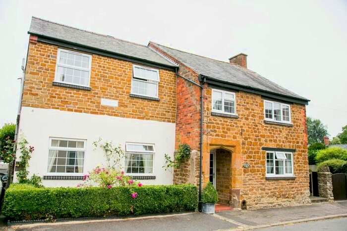 4 Bedroom Property To Rent In Oakham Lane, Staverton, Daventry, NN11