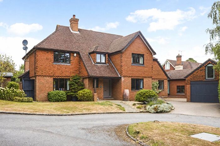 6 Bedroom Detached House For Sale In Woodcote End, Epsom, KT18