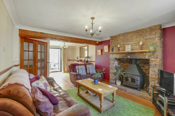 4 Bedroom Detached House For Sale In Meadow Close, Viney Hill, Lydney, Gloucestershire., GL15