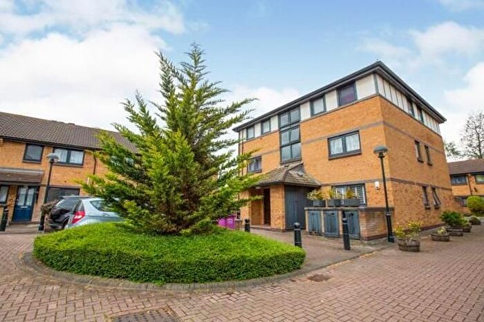 2 Bedroom Flat To Rent In Taeping Street, Isle Of Dogs, Mudchute, Canary Wharf, South Quay, London, E14