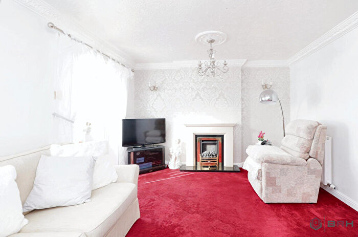 2 Bedroom Bungalow For Sale In Arlott Way, Doncaster, DN12