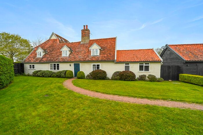 4 Bedroom Detached House For Sale In Holbrook Road, Freston, Ipswich, Suffolk, IP9
