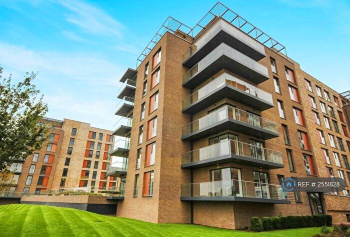 1 Bedroom Flat To Rent In Merlin Court, London, SE3