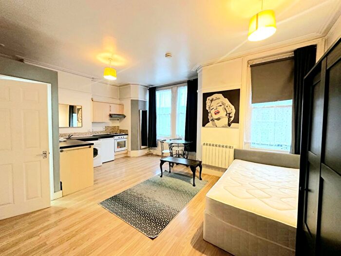 Studio To Rent In Church Lane, Crouch End, N8