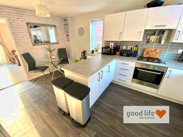 3 Bedroom Semi-Detached House For Sale In Fordfield Road, Ford Estate, Sunderland, SR4