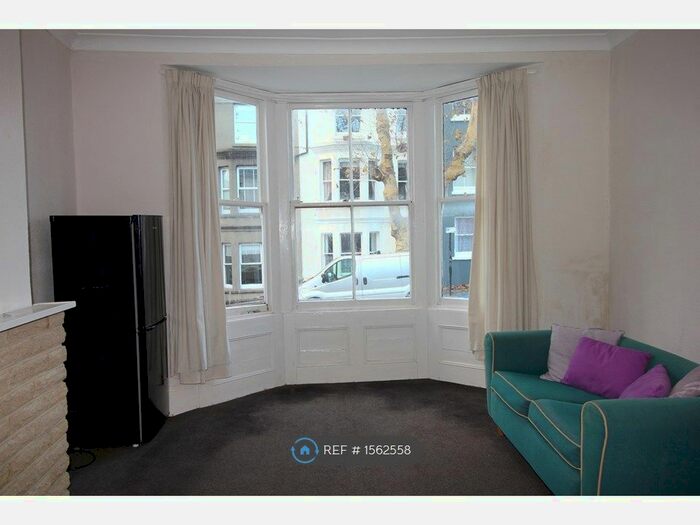 1 Bedroom Flat To Rent In Ground Floor, Brighton, BN1