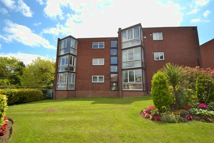 2 Bedroom Flat To Rent In Westcroft Court, New Road, Broxbourne, Hertfordshire EN10