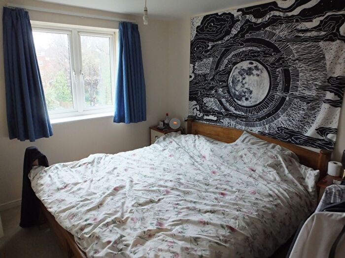 1 Bedroom Flat To Rent In Hill Lane, Southampton, SO15