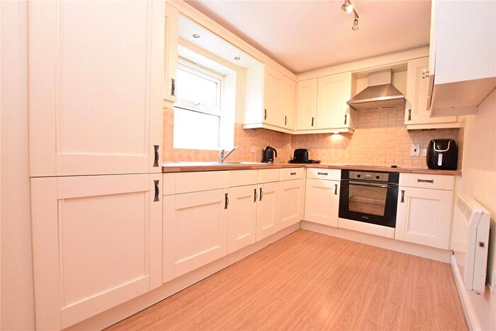 2 Bedroom Apartment To Rent In Park Way Lodge, Street Lane, Leeds, West Yorkshire, LS17