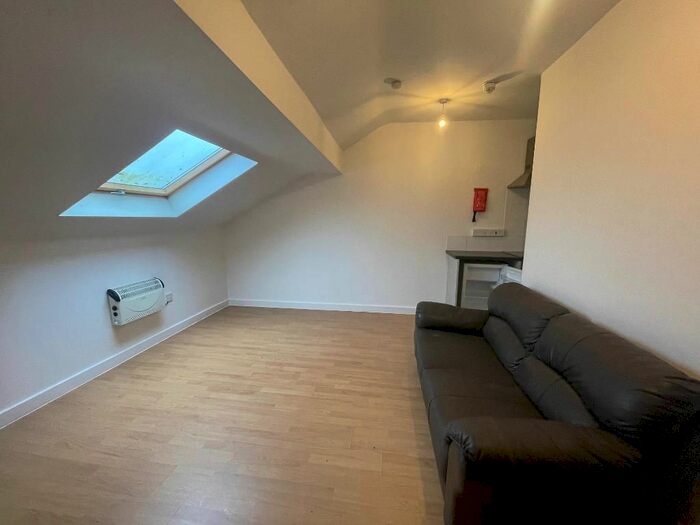 Studio To Rent In East Side Place, Newhaven, East Sussex, BN9