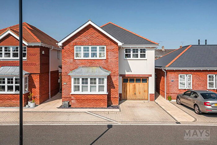 4 Bedroom Detached House For Sale In Swann Hill Gardens, Upton, BH16