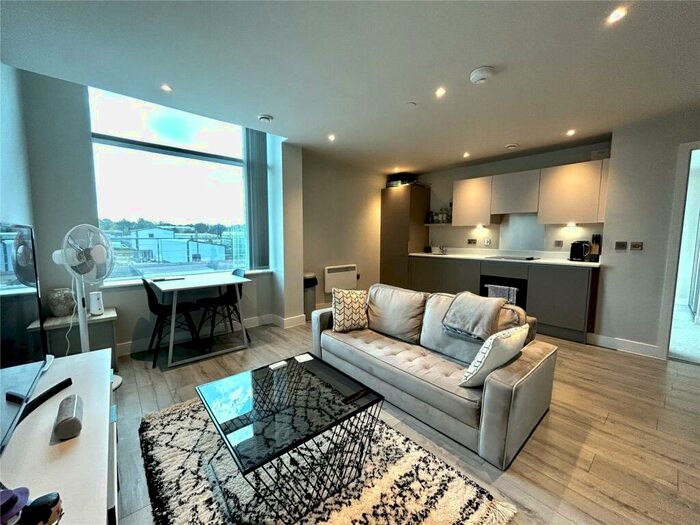 1 Bedroom Apartment To Rent In Thames Valley, Wokingham Road, Bracknell, Berkshire, RG42