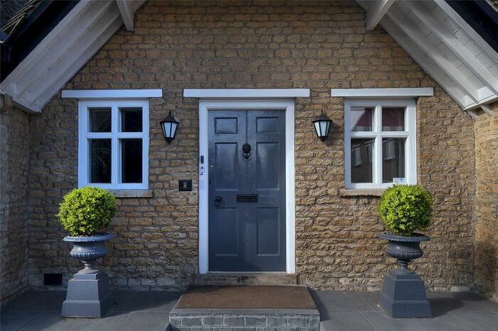 6 Bedroom Detached House For Sale In Stoke Lyne Road, Stratton Audley, Bicester, Oxfordshire, OX27