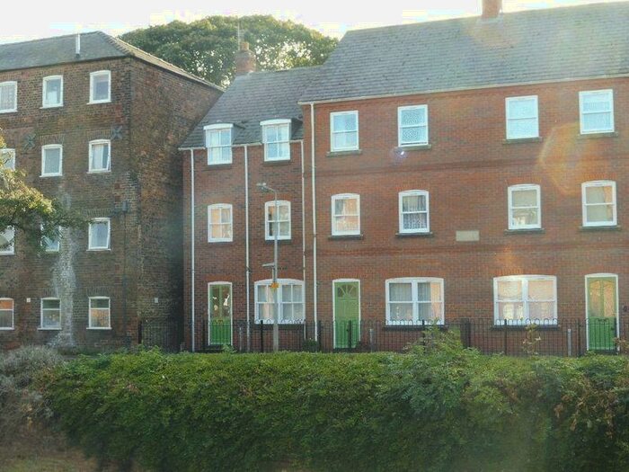 2 Bedroom Ground Flat To Rent In Abbey House, High Street, Spalding, PE11