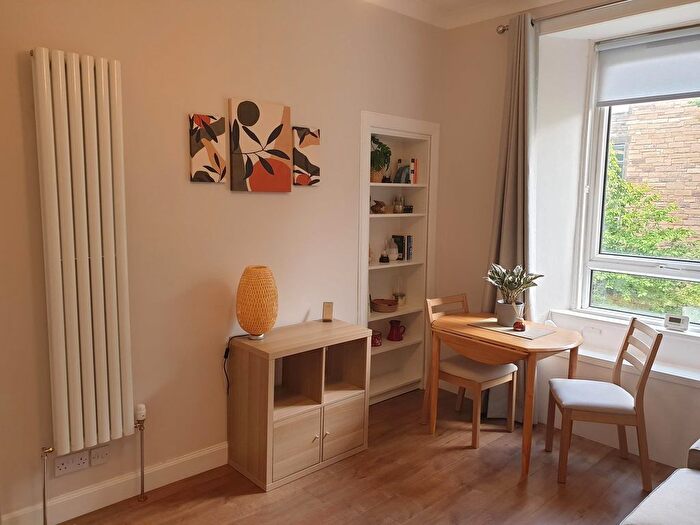 1 Bedroom Flat To Rent In Wardlaw Place, Edinburgh, EH11