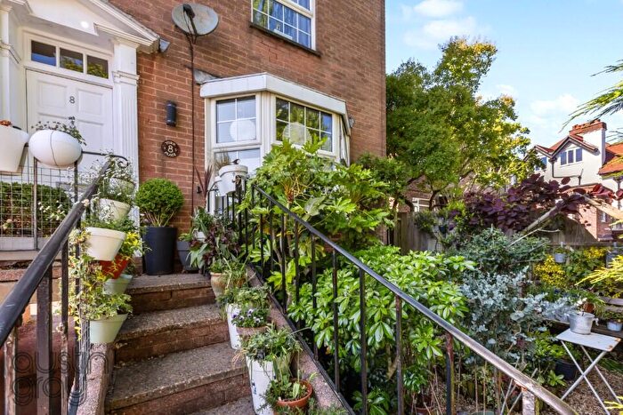 3 Bedroom End Of Terrace House For Sale In York Place, York Avenue, Hove, East Sussex, BN3