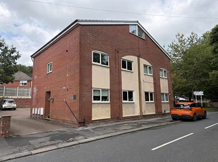 2 Bedroom Flat To Rent In Middlewood Road, Poynton, Stockport, SK12