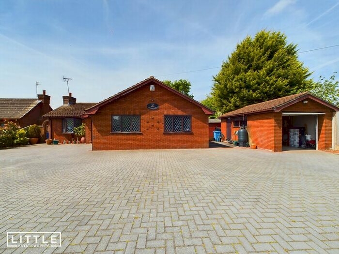 3 Bedroom Bungalow For Sale In Brookdale, Widnes, WA8