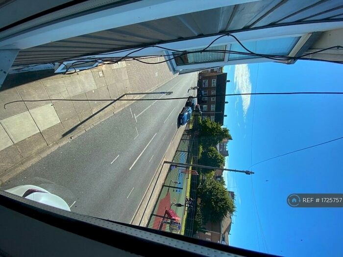 3 Bedroom Terraced House To Rent In Walmer Road, Portsmouth, PO1