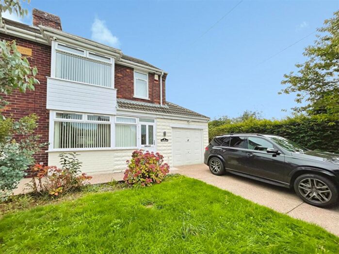 3 Bedroom Semi-Detached House For Sale In Stinting Lane, Shirebrook, Mansfield, NG20