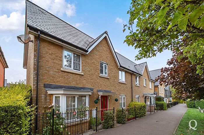 3 Bedroom Semi-Detached House For Sale In Primrose Avenue, Sittingbourne, Kent, ME10