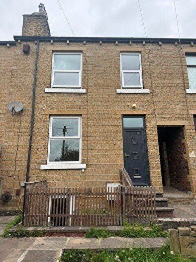 2 Bedroom House To Rent In Poplar Street, Birkby, HD2
