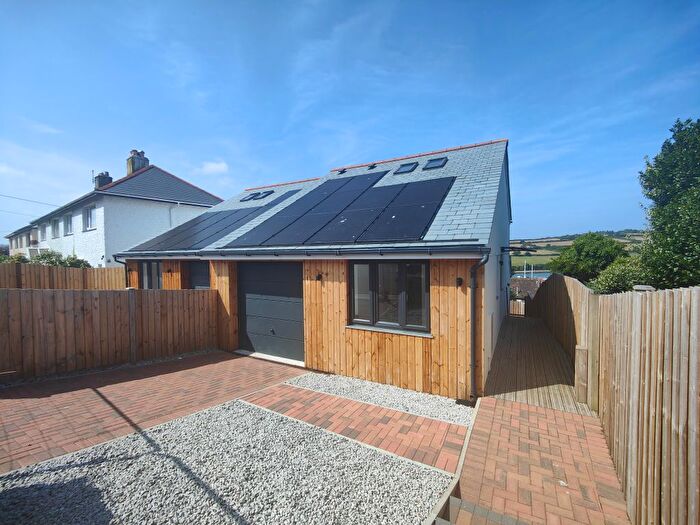 3 Bedroom Property To Rent In Pendarves Road, Falmouth, TR11