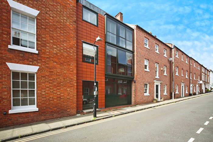 1 Bedroom Flat For Sale In John Street, Stratford-Upon-Avon, Warwickshire, CV37
