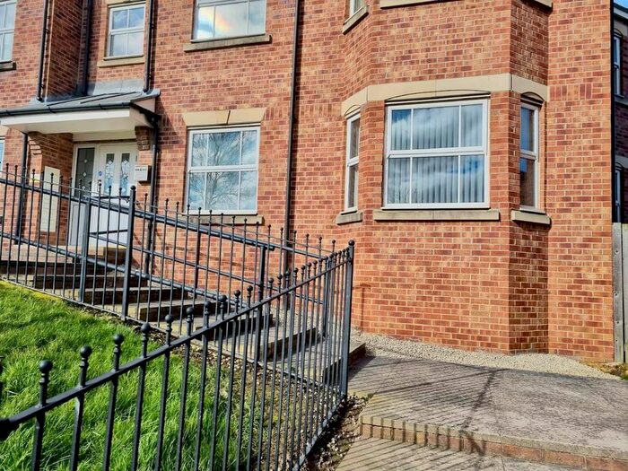2 Bedroom Flat To Rent In Aston Chase, Hemsworth, Pontefract, WF9