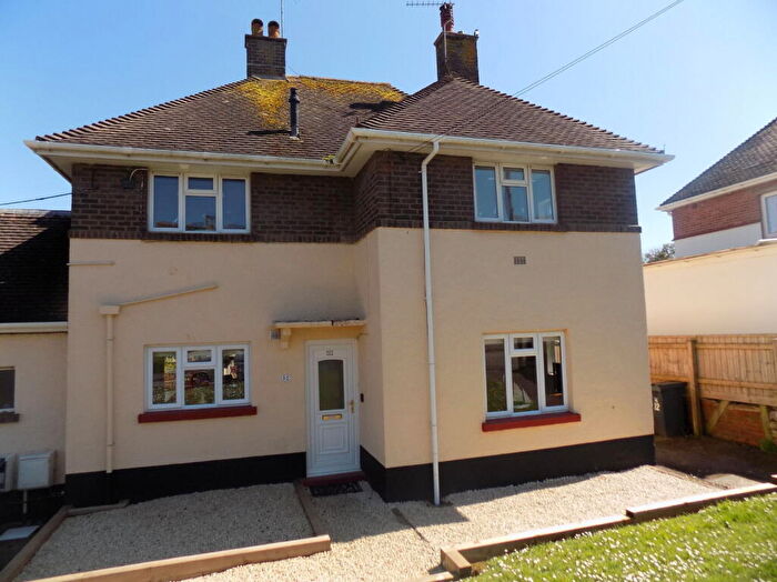 2 Bedroom Apartment For Sale In Moormead, Budleigh Salterton, EX9