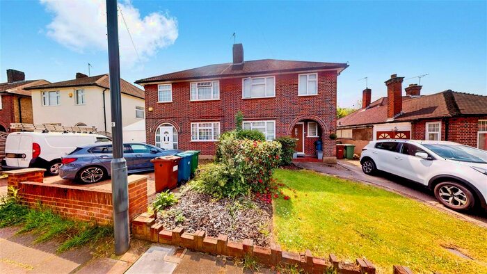 5 Bedroom Semi-Detached House To Rent In Eastern Avenue, Pinner, HA5