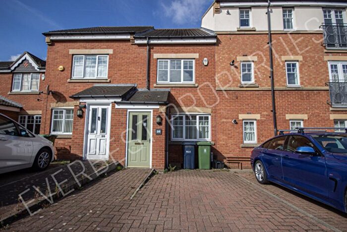 3 Bedroom Terraced House To Rent In Renforth Close, Gateshead, NE8