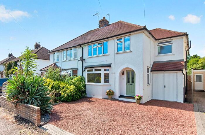 4 Bedroom Semi-Detached House For Sale In Roestock Gardens, Colney Heath, St. Albans, AL4