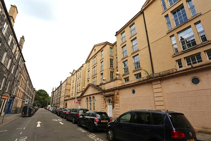 3 Bedroom Flat To Rent In Valleyfield Street, Bruntsfield, Edinburgh, EH3