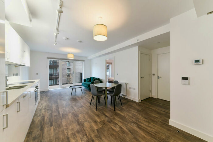 1 Bedroom Apartment To Rent In Millet Place, Pontoon Dock London, E16